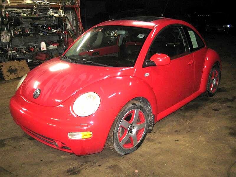 2001 Volkswagen New Beetle Sport image 0