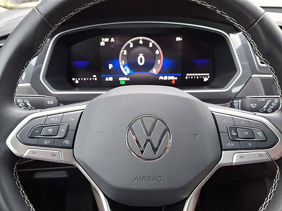 2024 Volkswagen Tiguan SE Wolfsburg Edition photo 11
