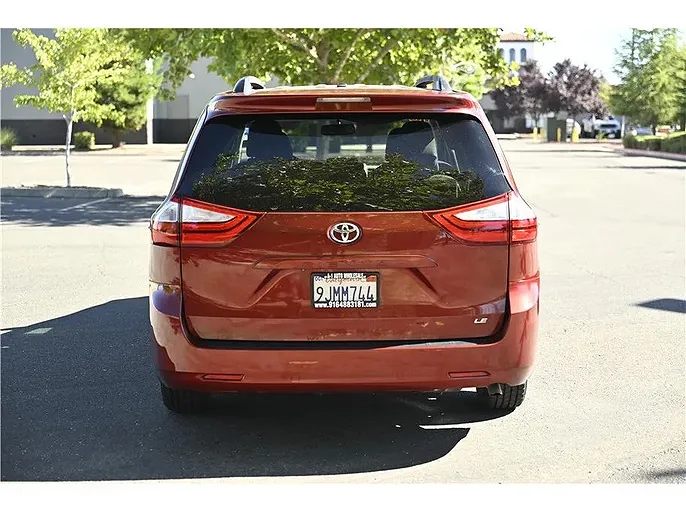2015 Toyota Sienna