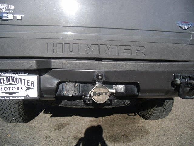 2009 Hummer H3T Alpha image 11