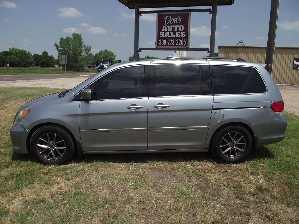 2008 Honda Odyssey Touring image 0