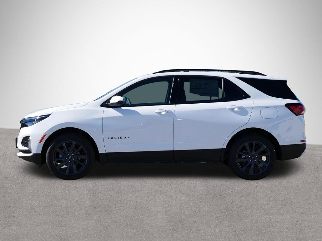 2024 Chevrolet Equinox RS image 2