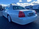 2005 Lincoln Town Car Signature image 3
