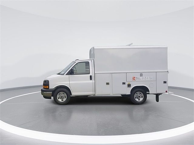 2025 GMC Savana