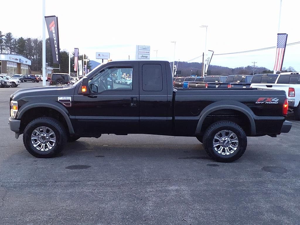 2008 Ford F-250 FX4 image 1
