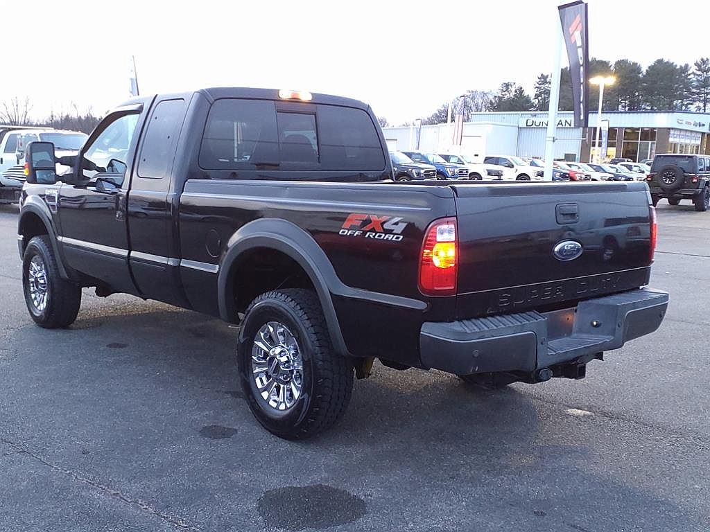 2008 Ford F-250 FX4 image 2