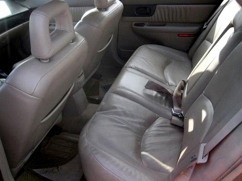 2003 Buick Regal LS image 9