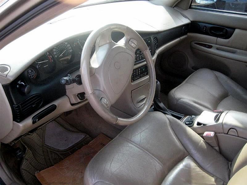 2003 Buick Regal LS image 8