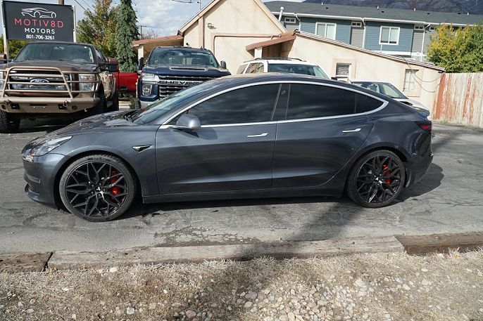 2020 Tesla Model 3