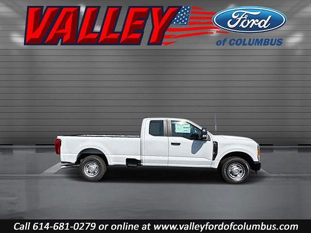 2023 Ford F-250 XL image 4
