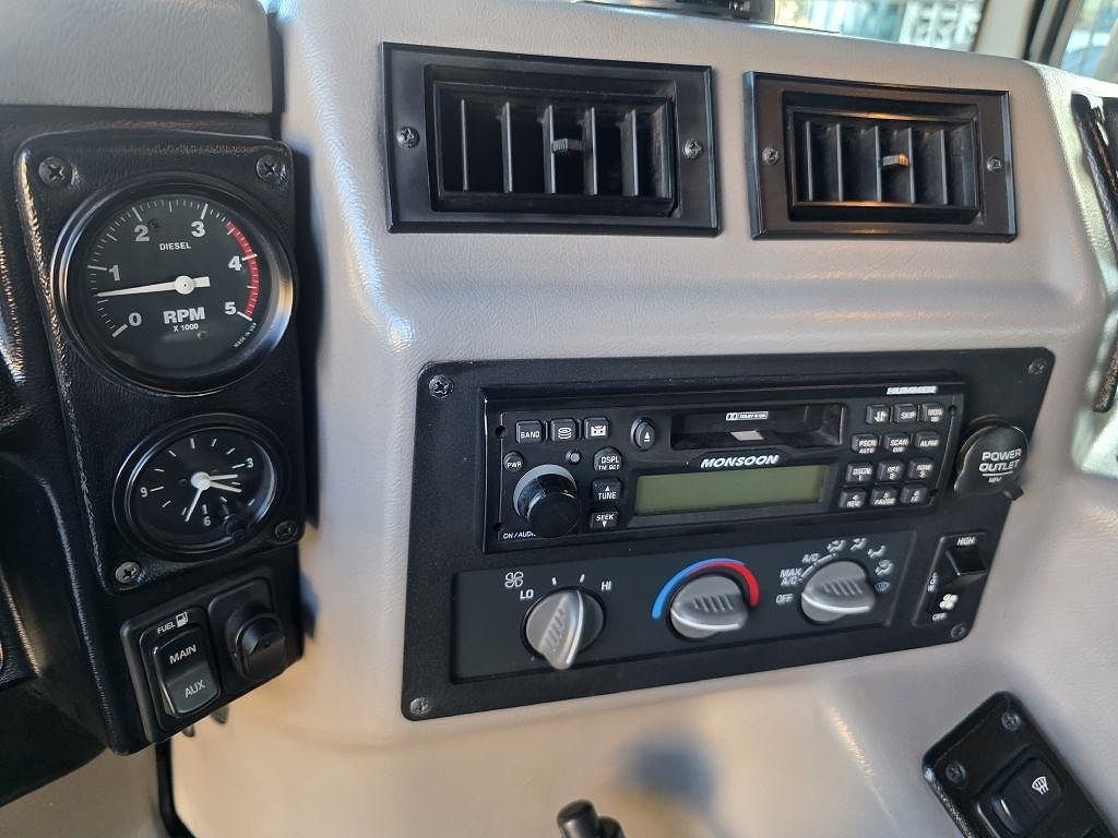 2000 AM General Hummer