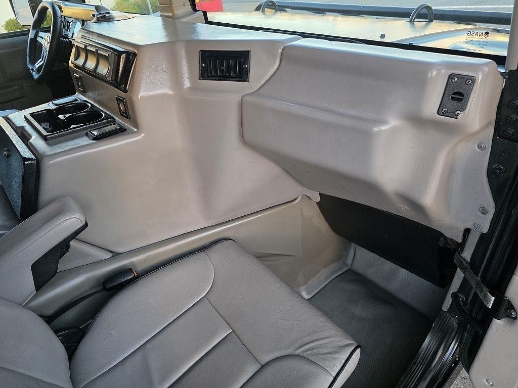 2000 AM General Hummer
