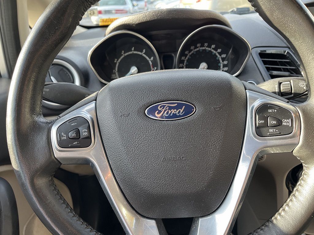 2014 Ford Fiesta Titanium image 21