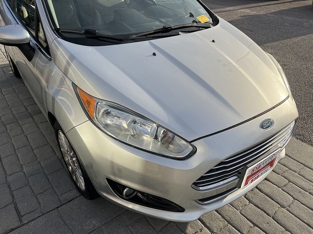 2014 Ford Fiesta Titanium image 5