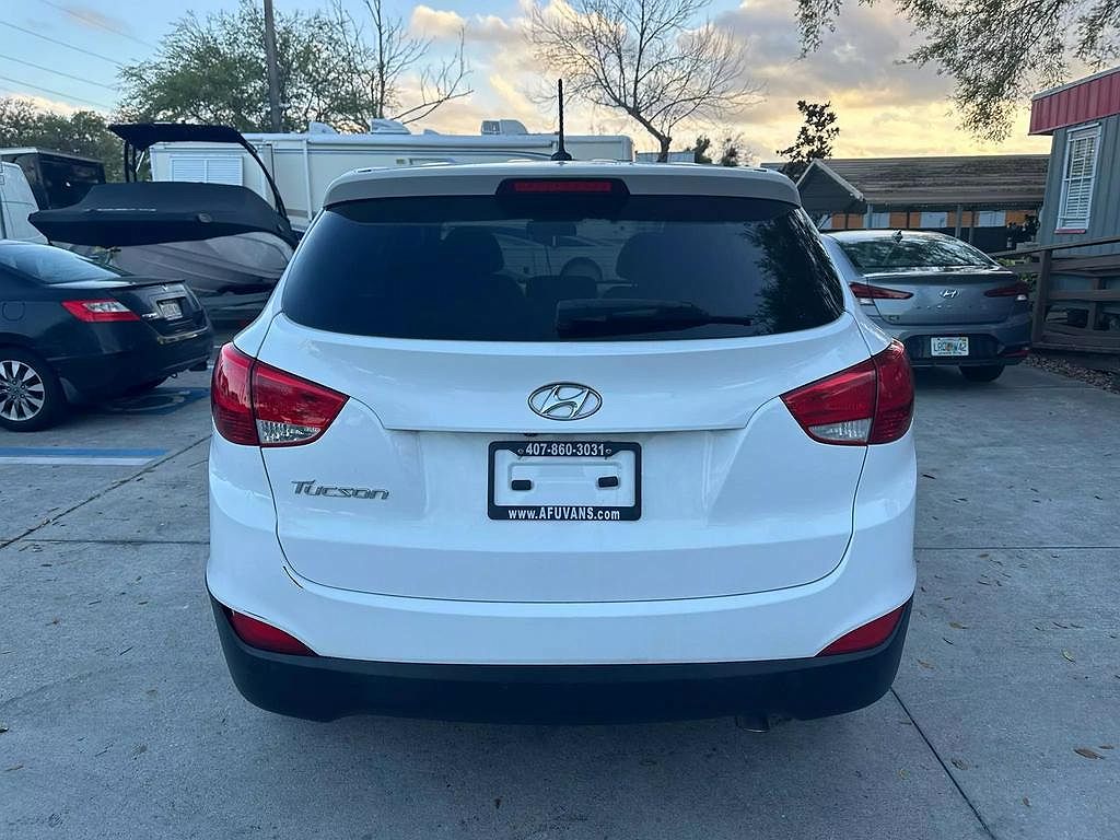 2015 Hyundai Tucson GLS image 3