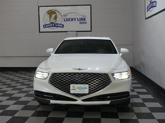 2021 Genesis G90