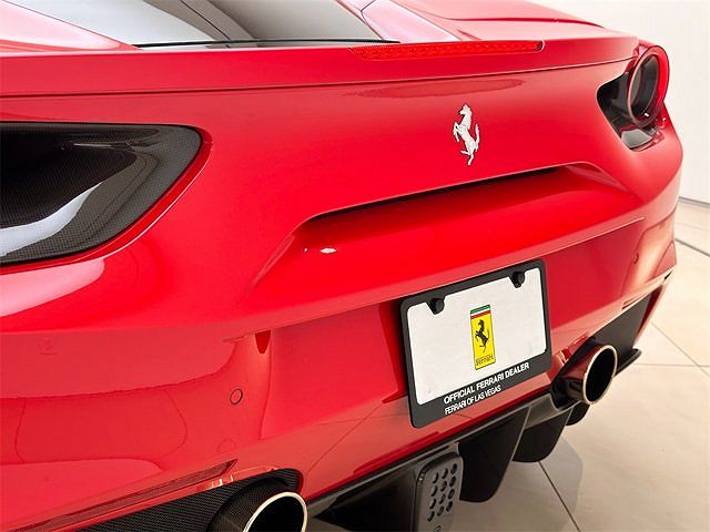2017 Ferrari 488 GTB image 11