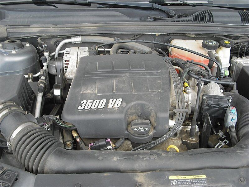 2005 Chevrolet Malibu LT image 11