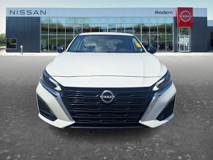 2025 Nissan Altima
