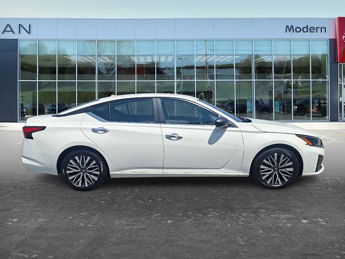 2025 Nissan Altima