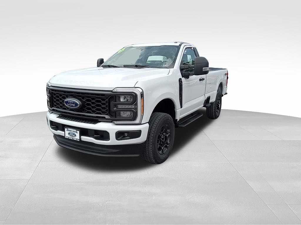 2023 Ford F-250 XL image 2