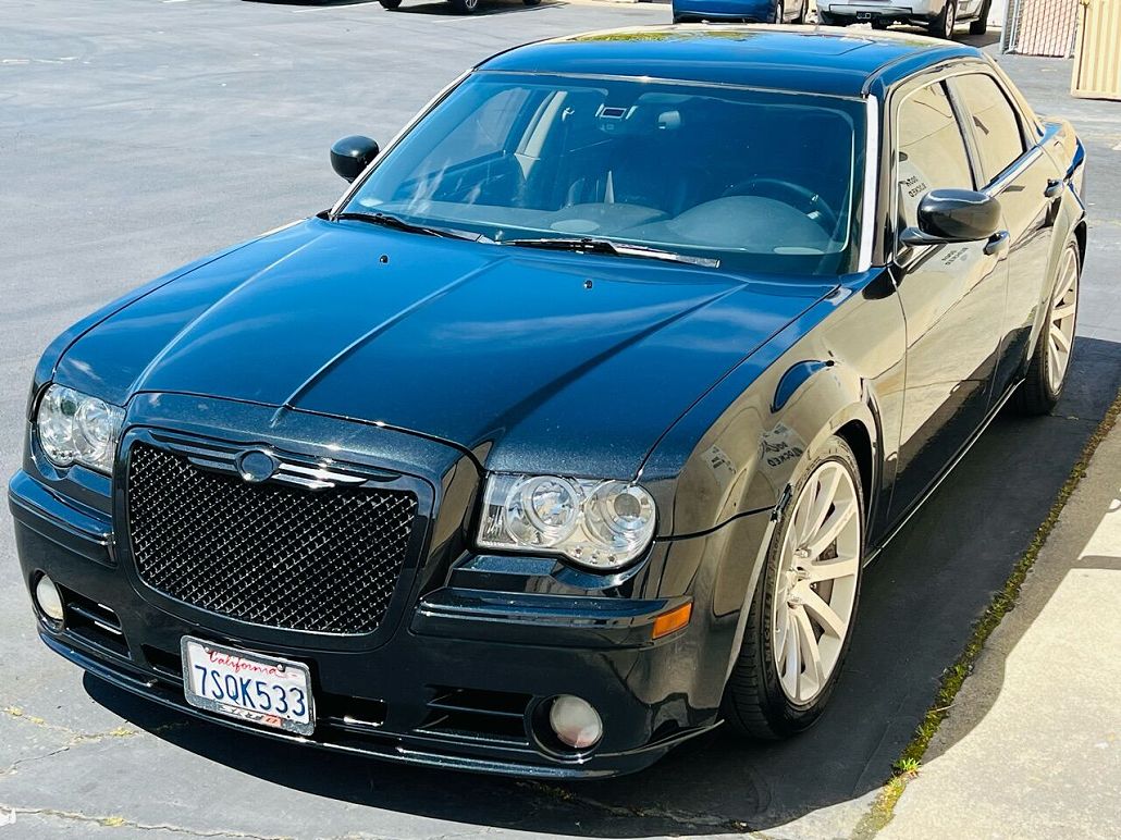 2007 Chrysler 300 C SRT8 image 1