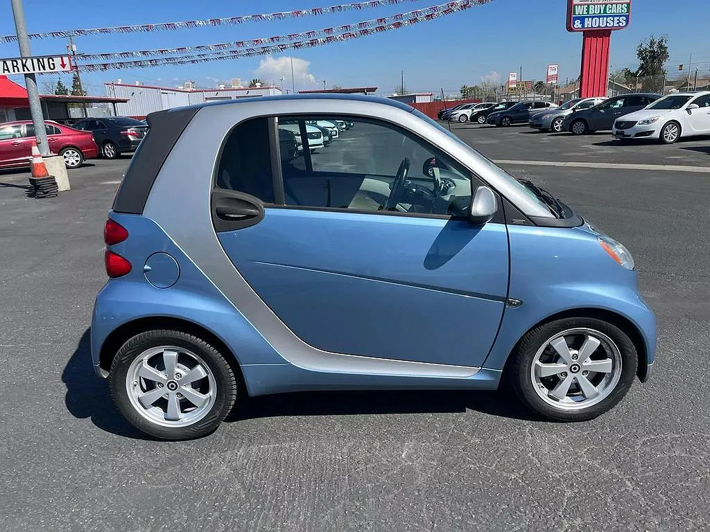 2012 Smart Fortwo Passion image 3