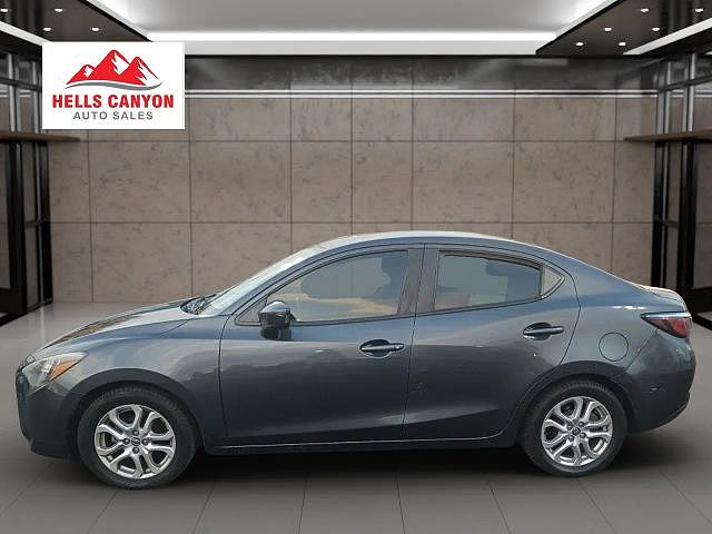 2017 Toyota Yaris iA