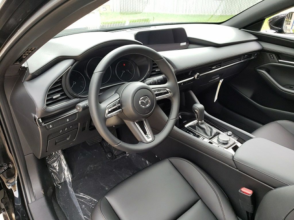 2023 Mazda Mazda3 Preferred image 4