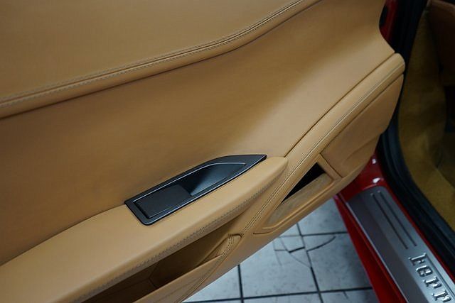 2015 Ferrari 458 null image 28