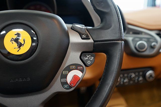 2015 Ferrari 458 null image 38