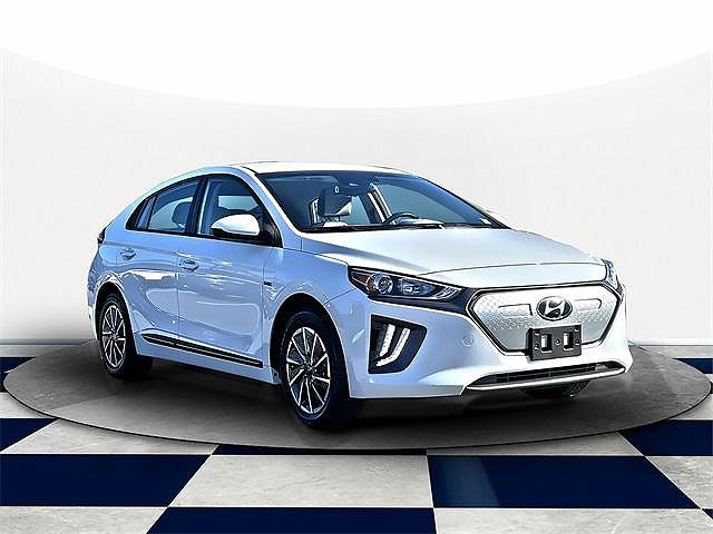 2020 Hyundai Ioniq SE image 0