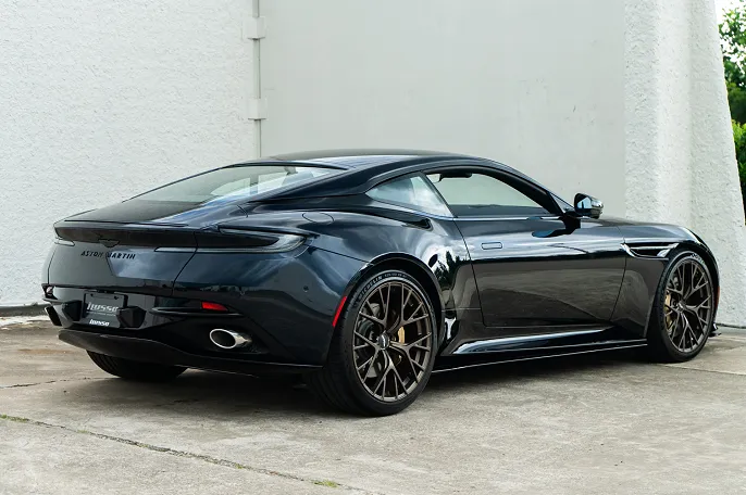 2024 Aston Martin DB12