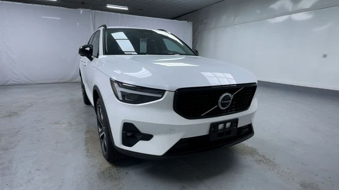 2026 Volvo XC40