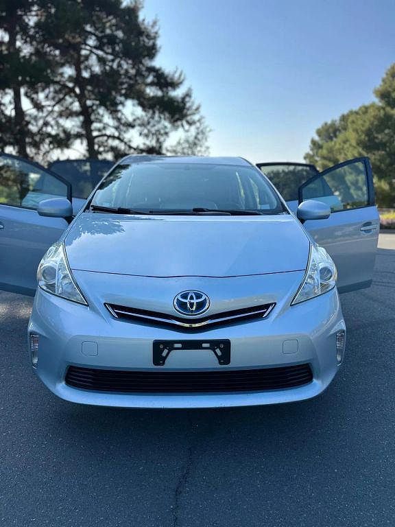 2012 Toyota Prius v