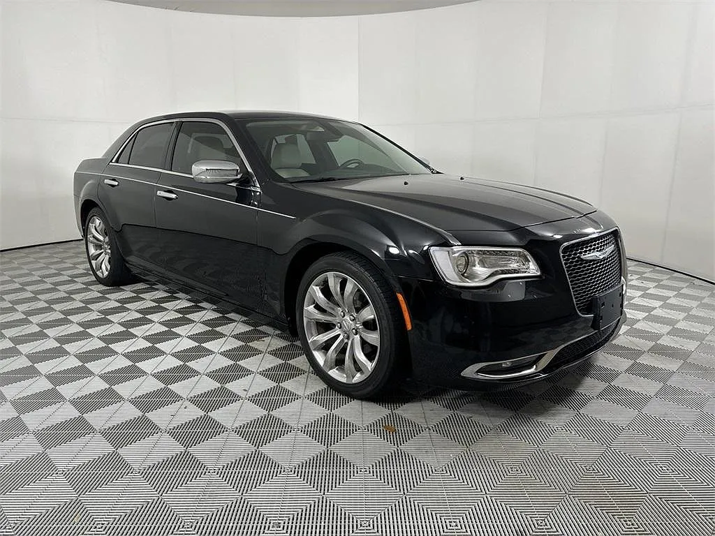 2017 Chrysler 300 Limited Edition image 0