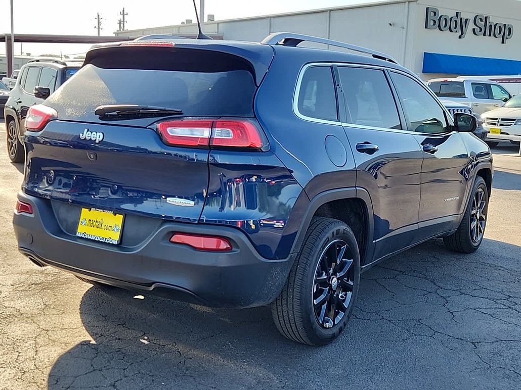 2018 Jeep Cherokee Latitude image 3