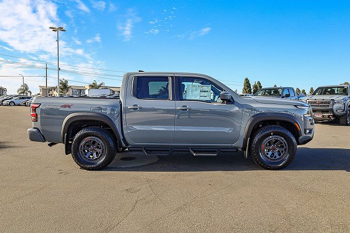 2025 Nissan Frontier