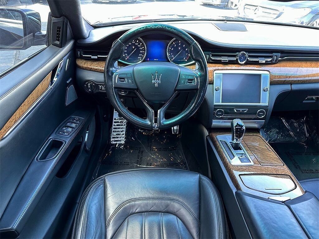 2014 Maserati Quattroporte GTS image 14