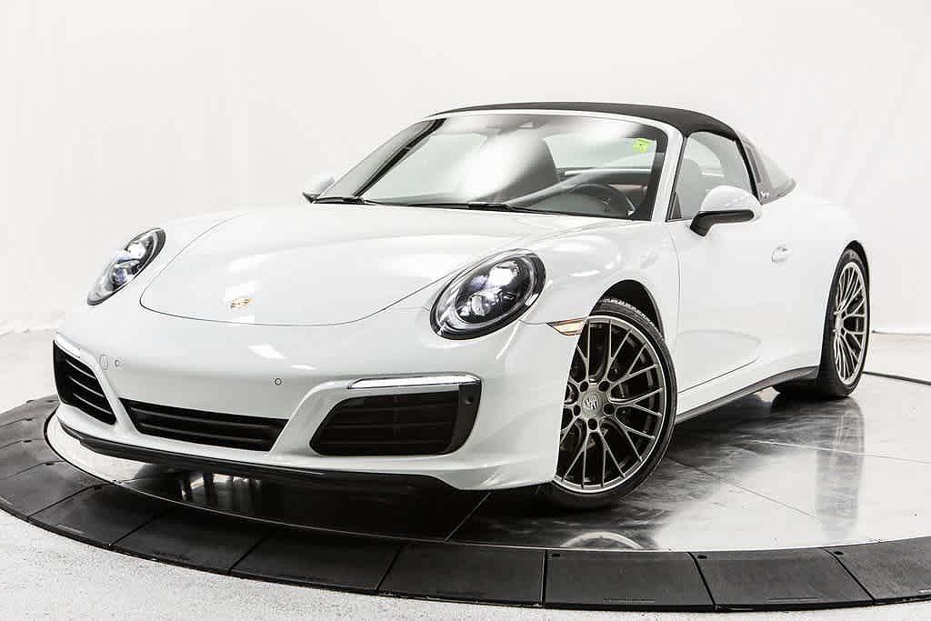 2019 Porsche 911 Targa image 0