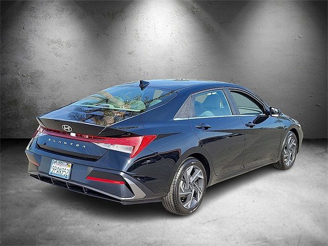 2024 Hyundai Elantra