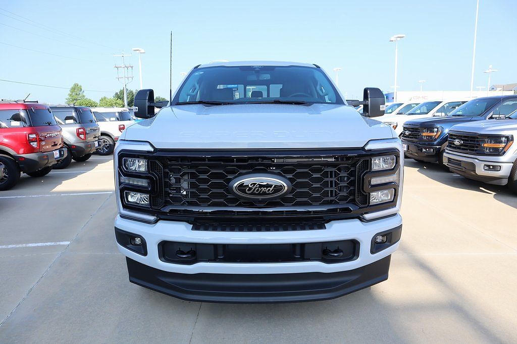 2025 Ford F-250