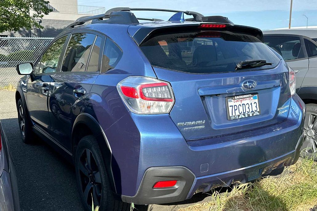 2016 Subaru Crosstrek Touring image 2