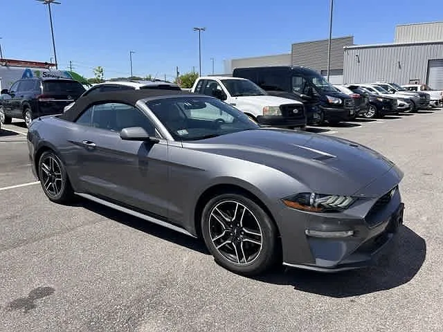 2021 Ford Mustang null image 1
