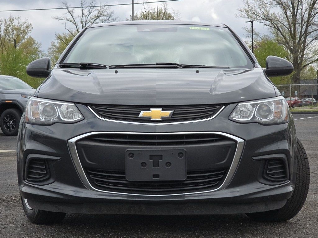 2018 Chevrolet Sonic LT image 11