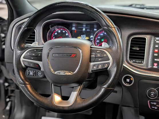 2016 Dodge Charger R/T photo 8