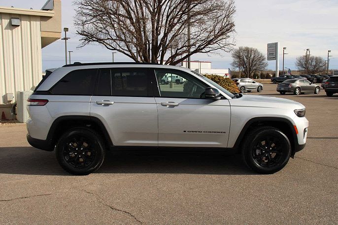 2025 Jeep Grand Cherokee