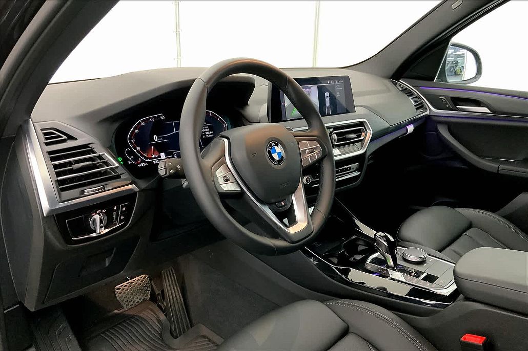 2023 BMW X3 xDrive30i image 1