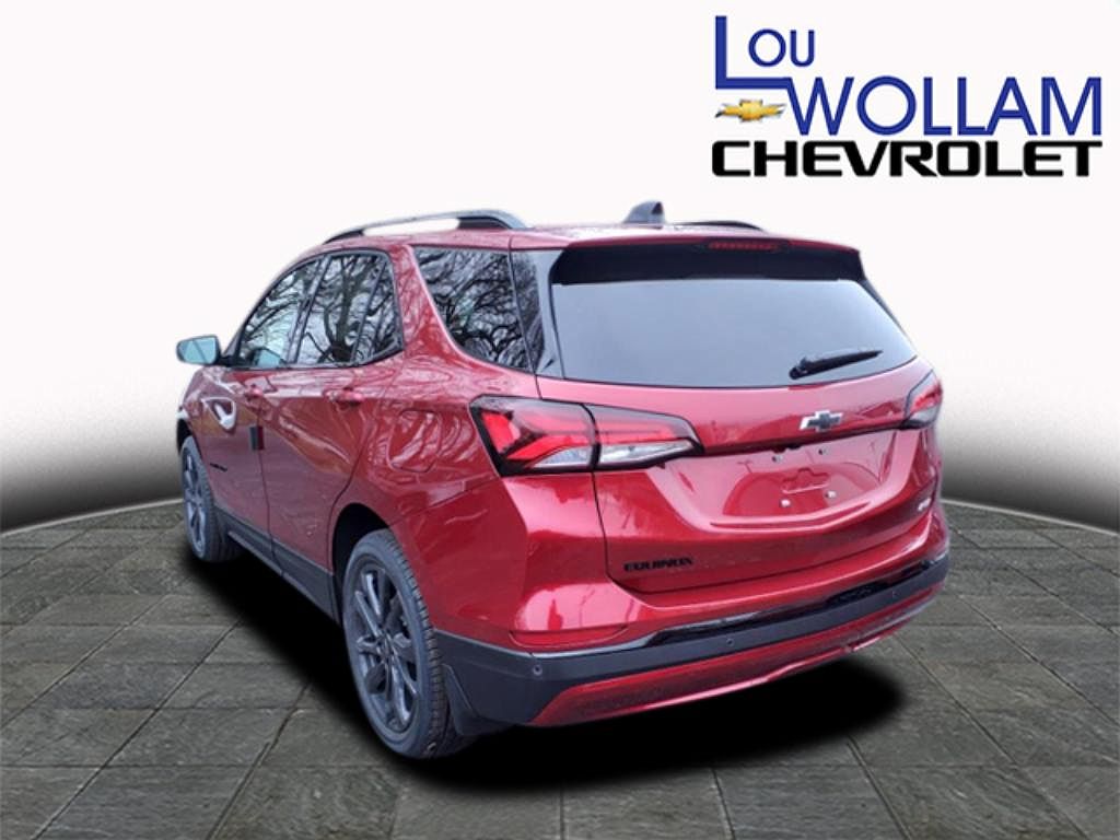 2024 Chevrolet Equinox RS image 2