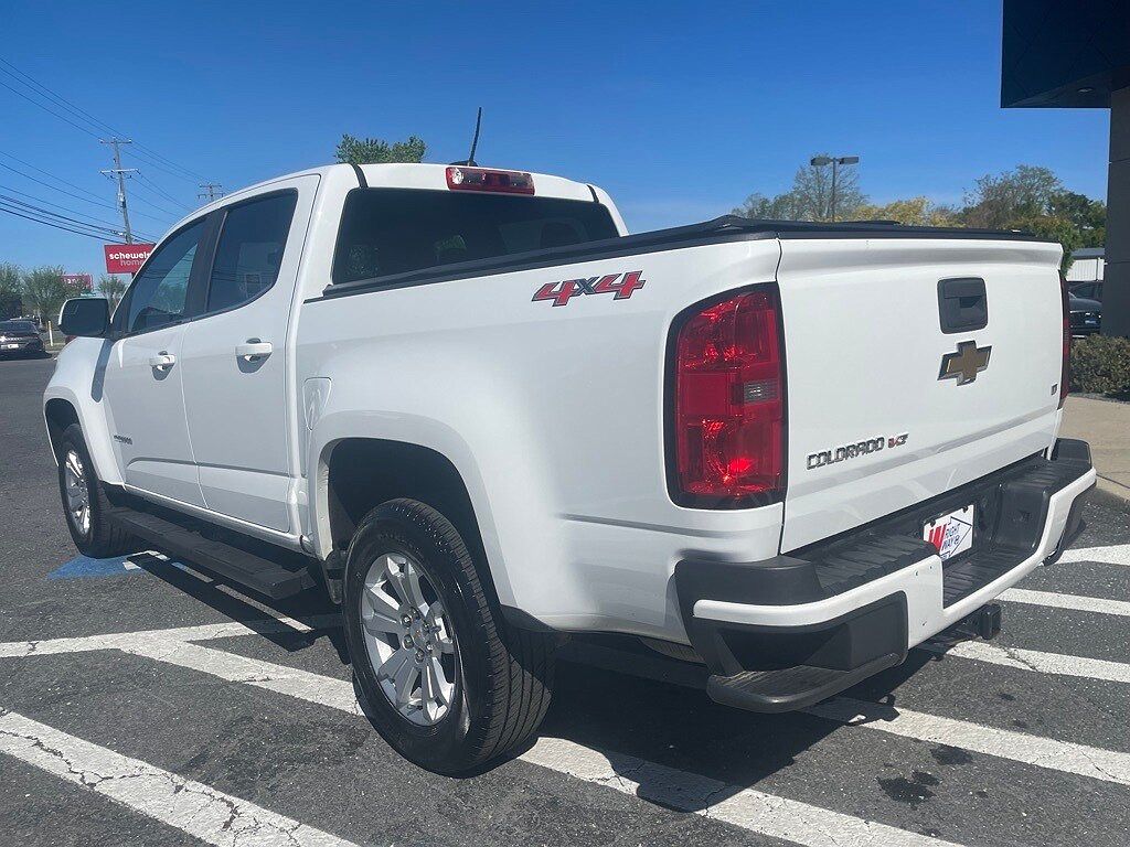 2018 Chevrolet Colorado LT image 3